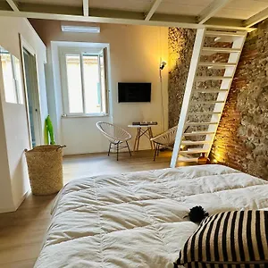 Civiconovantatre - New , San Vincenzo Italia